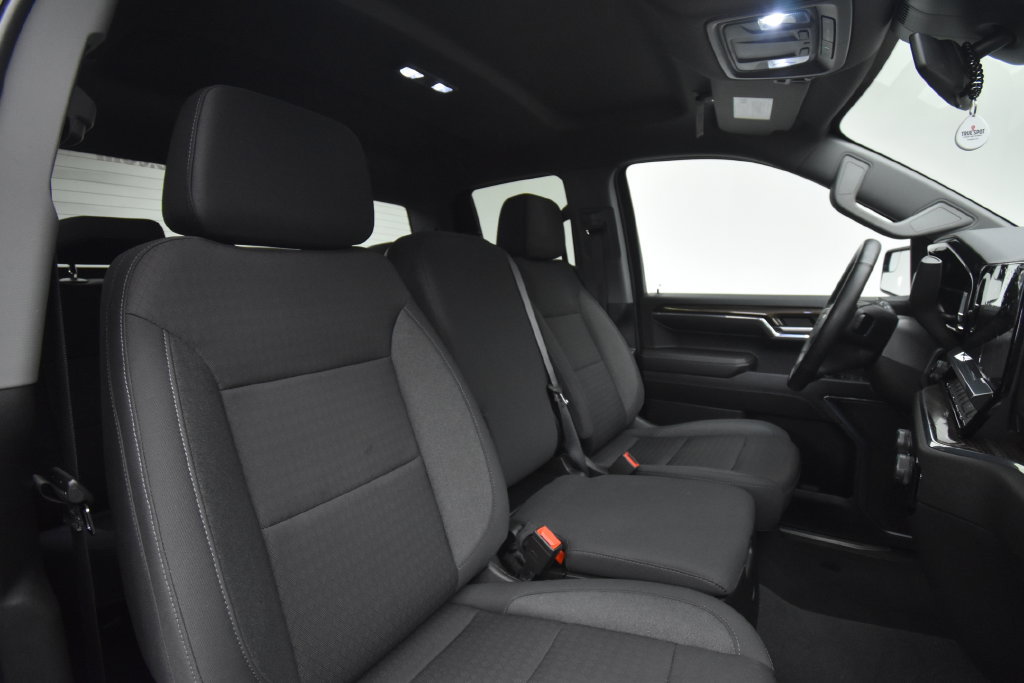 Used 2023 Chevrolet Silverado 1500 LT AWD/4WD image 14