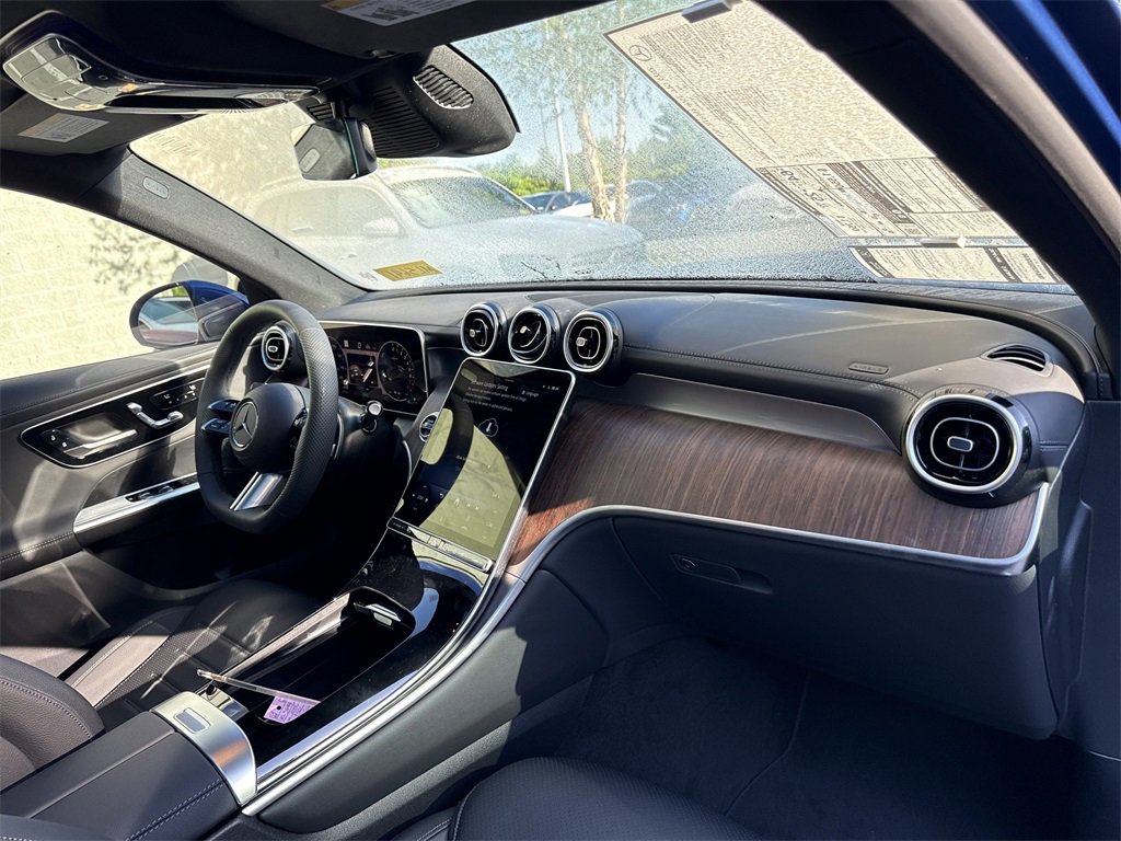 New 2025 Mercedes-Benz GLC 350e 4MATIC image 21
