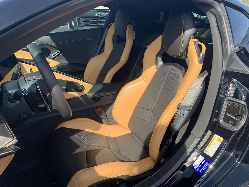 Used 2024 Chevrolet Corvette Stingray Premium Cpe w/ Z51 Performance Package image 13