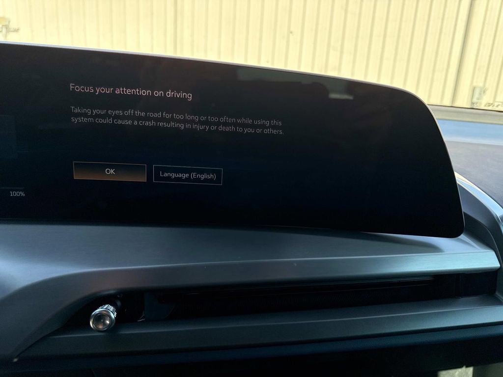 New 2026 Cadillac Vistiq Premium Luxury w/ LPO, Floor Liner Package image 22