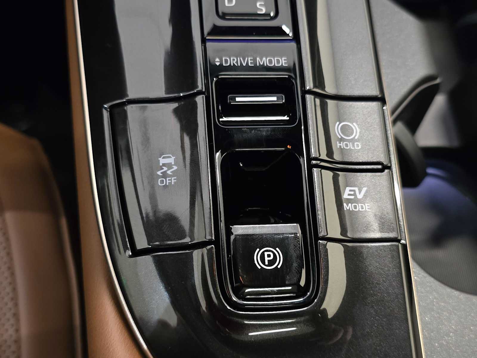 New 2027 Toyota Crown AWD/4WD image 17