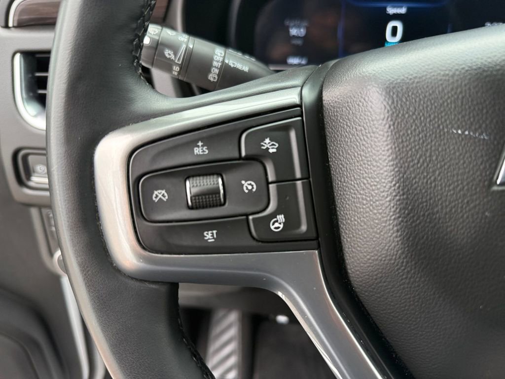 Used 2024 Chevrolet Tahoe Z71 w/ Luxury Package AWD/4WD image 20