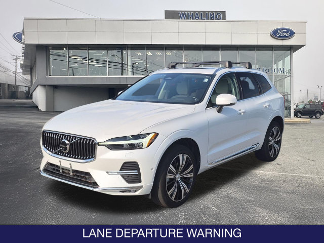Used 2023 Volvo XC60 B5 Plus w/ Climate Package AWD/4WD image 3