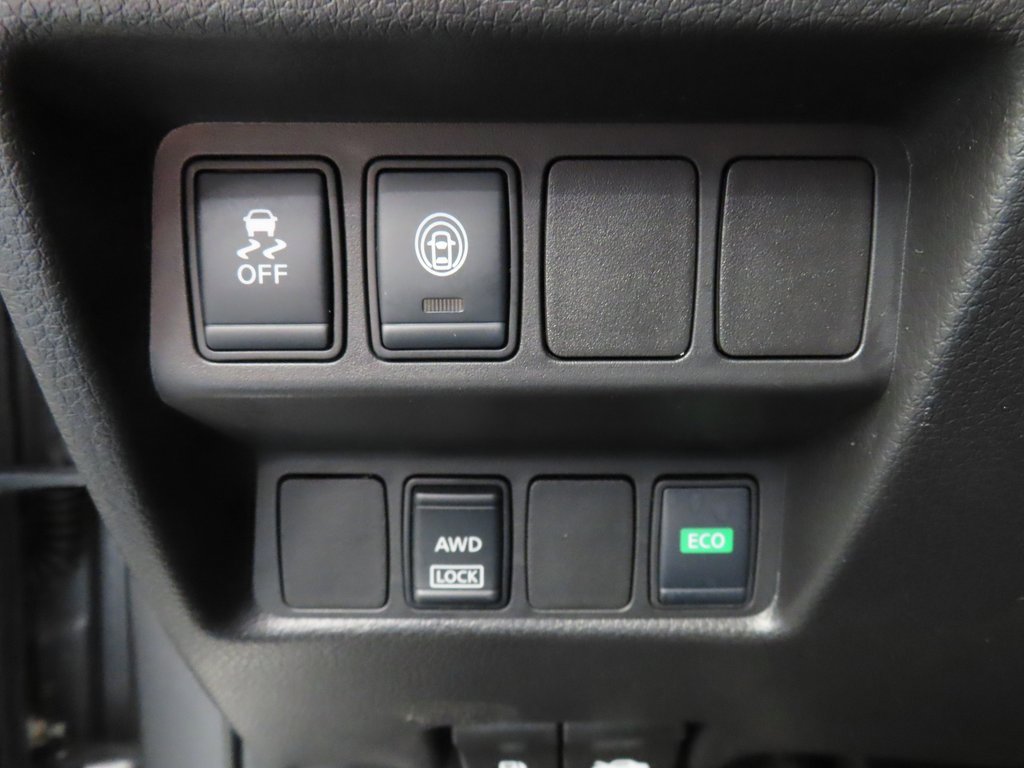 Used 2019 Nissan Rogue Sport SV image 42