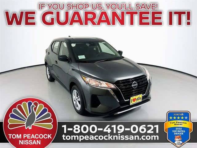 New 2025 Nissan Kicks Play S