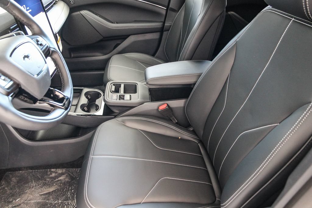 New 2026 Ford Mustang Mach-E Select RWD image 18