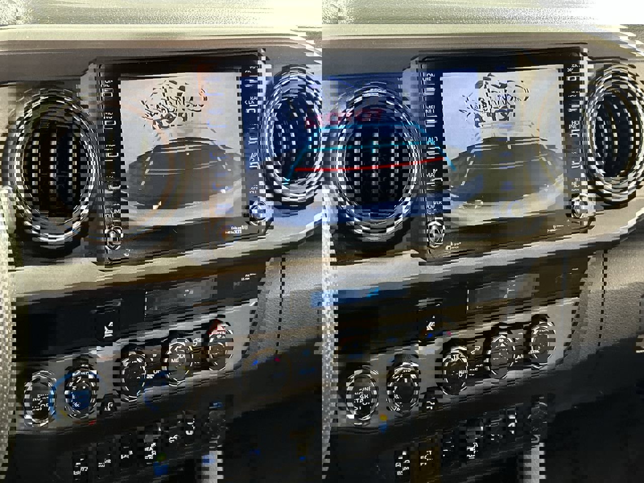 Used 2021 Toyota Tacoma TRD Off-Road w/ Technology Package image 17