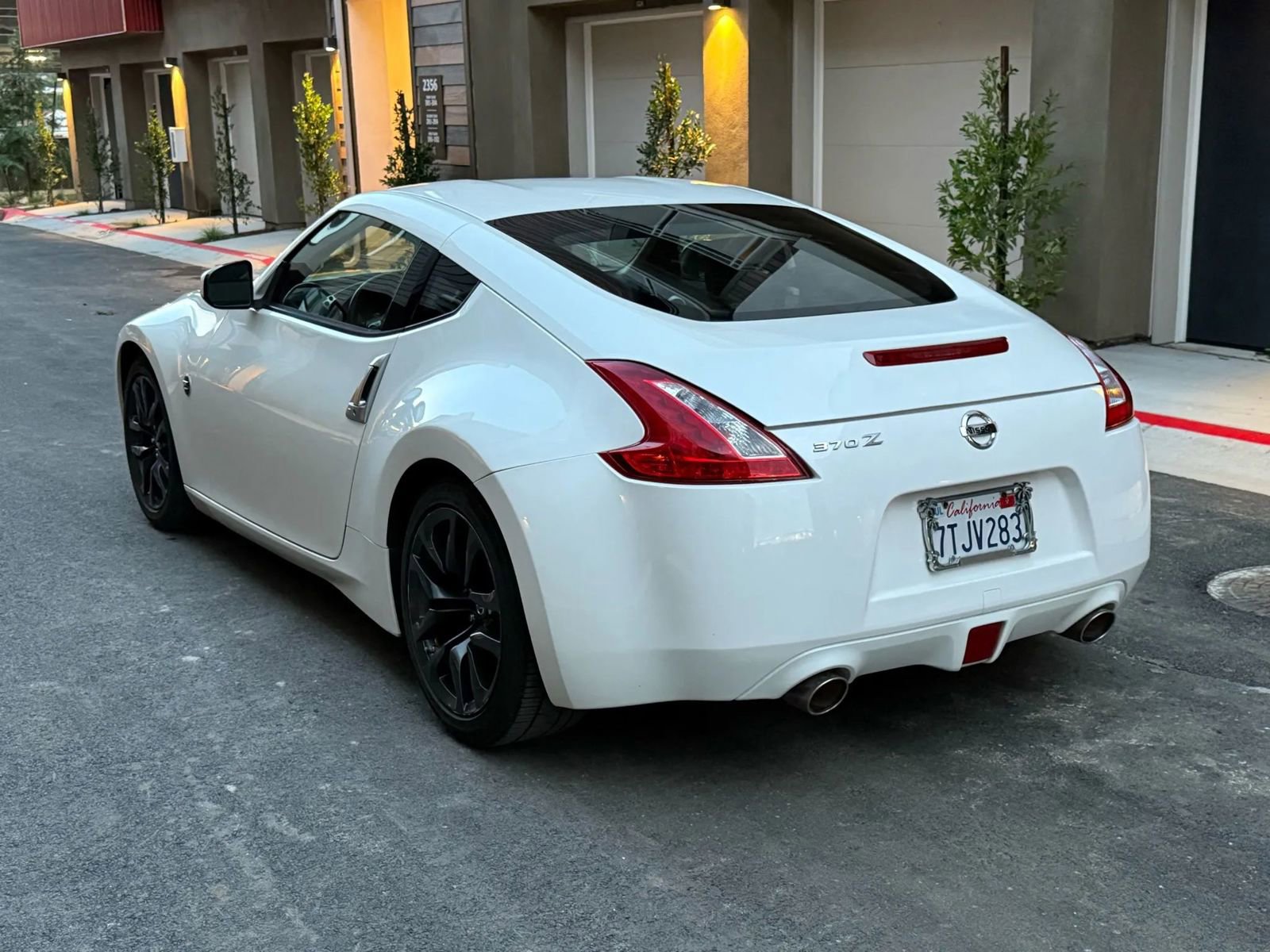 Used 2016 Nissan 370Z Coupe image 7
