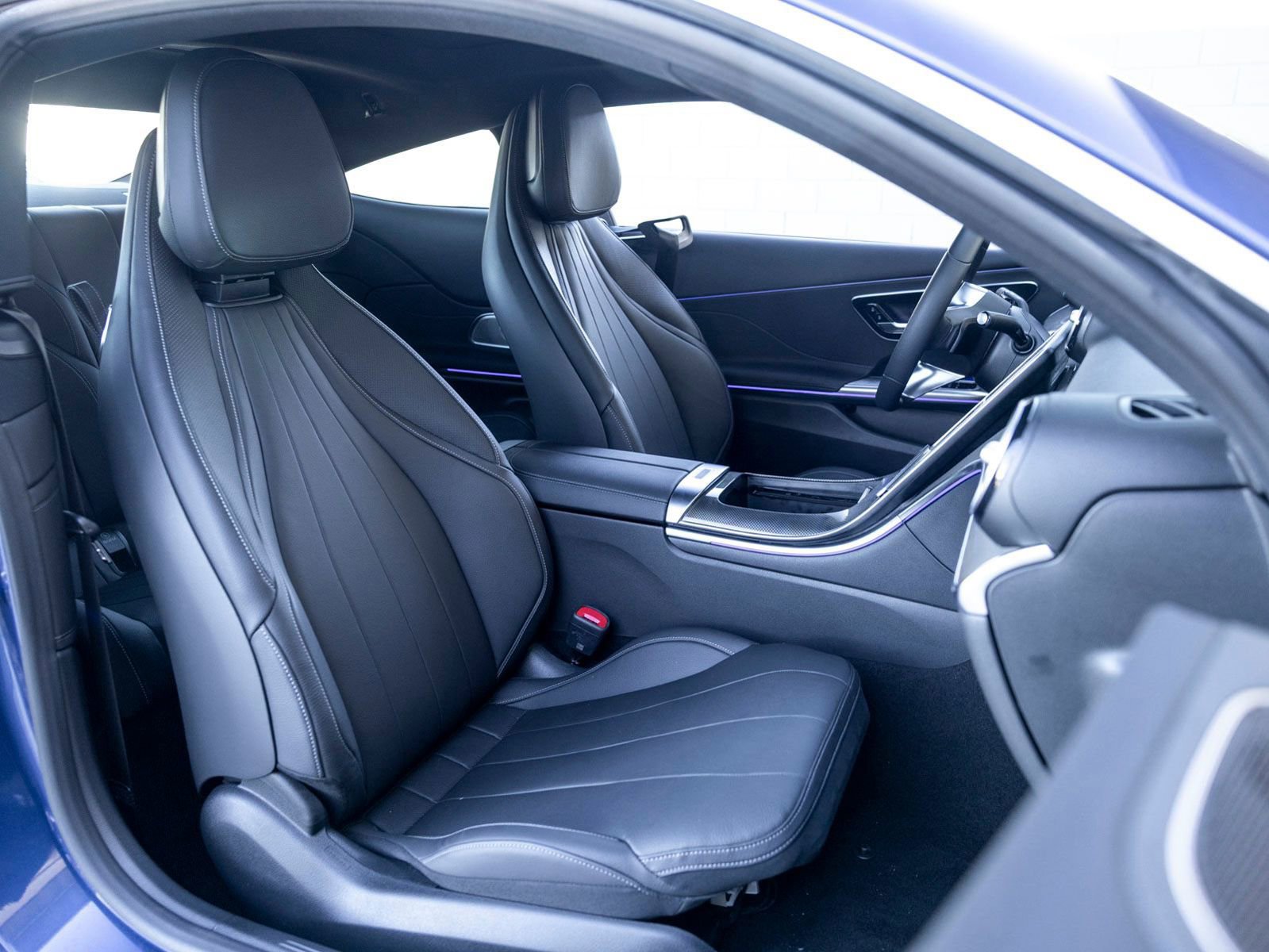 Used 2024 Mercedes-Benz CLE 300 4MATIC Coupe image 20