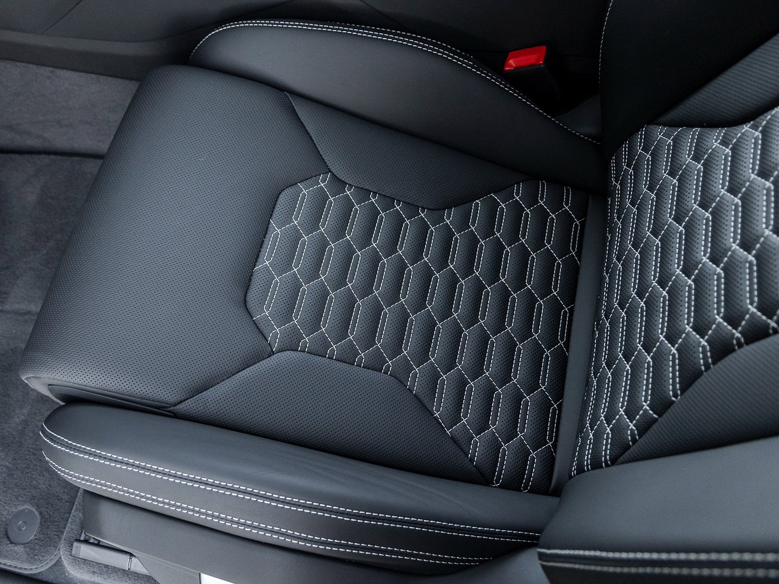 Used 2024 Lamborghini Urus S image 25