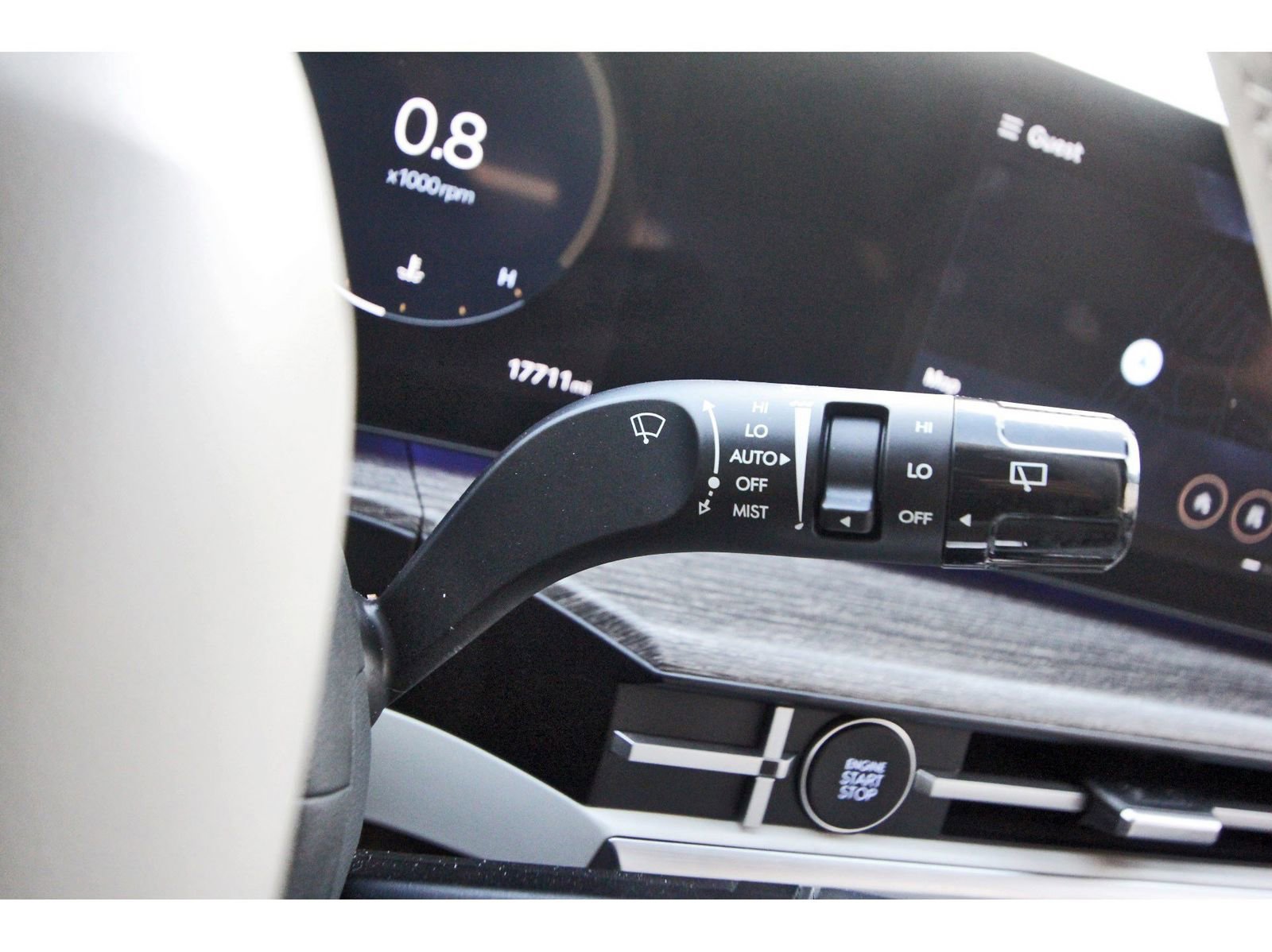 Used 2024 Hyundai Santa Fe Limited image 21