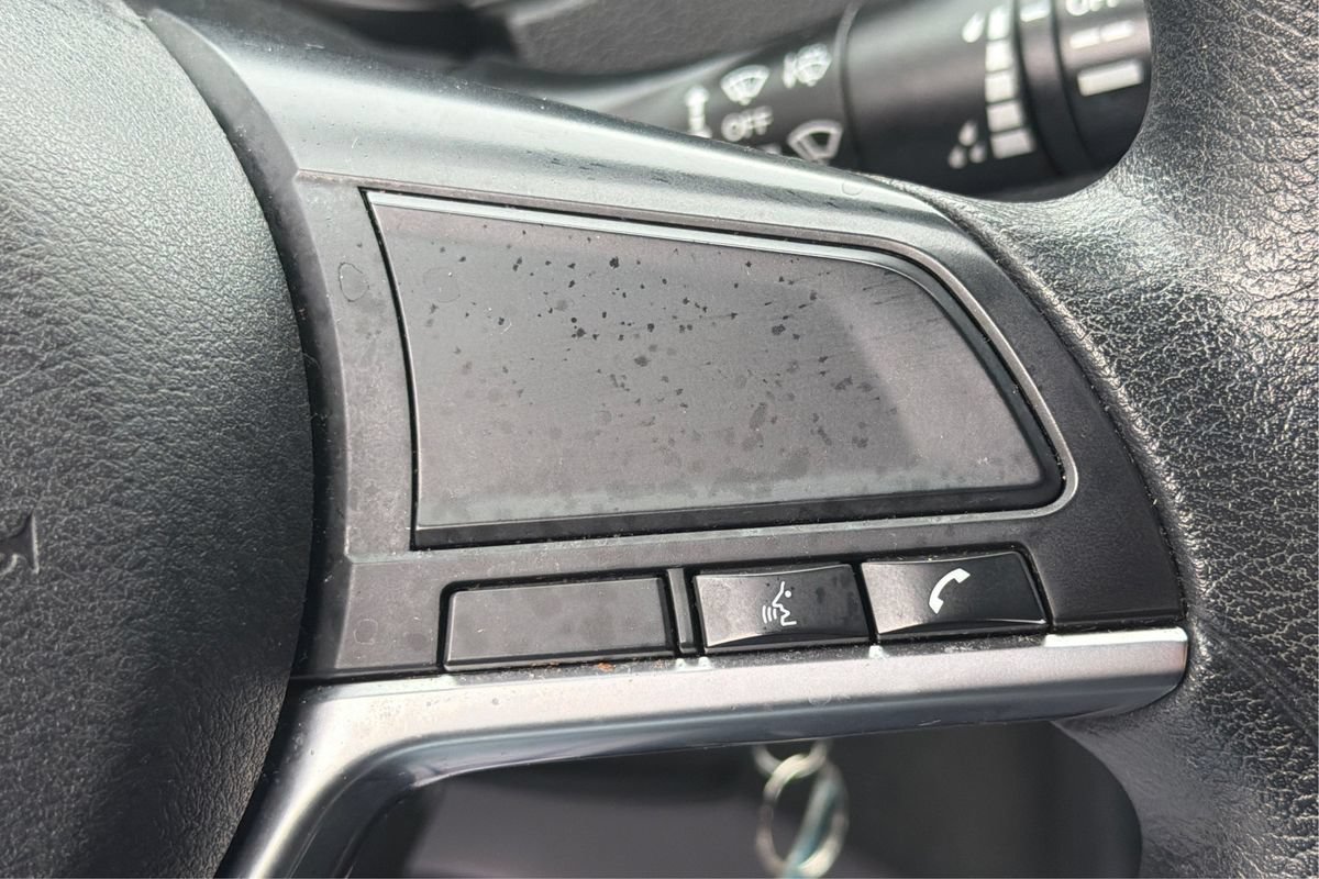 Used 2019 Nissan Rogue Sport S FWD image 29