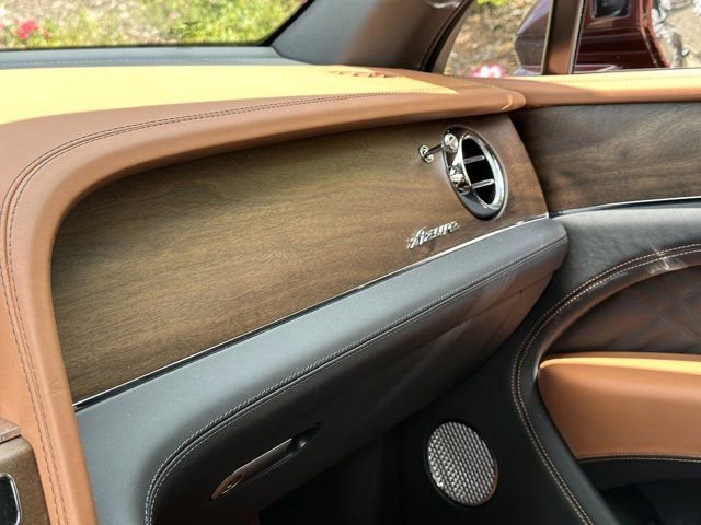 New 2024 Bentley Bentayga image 26