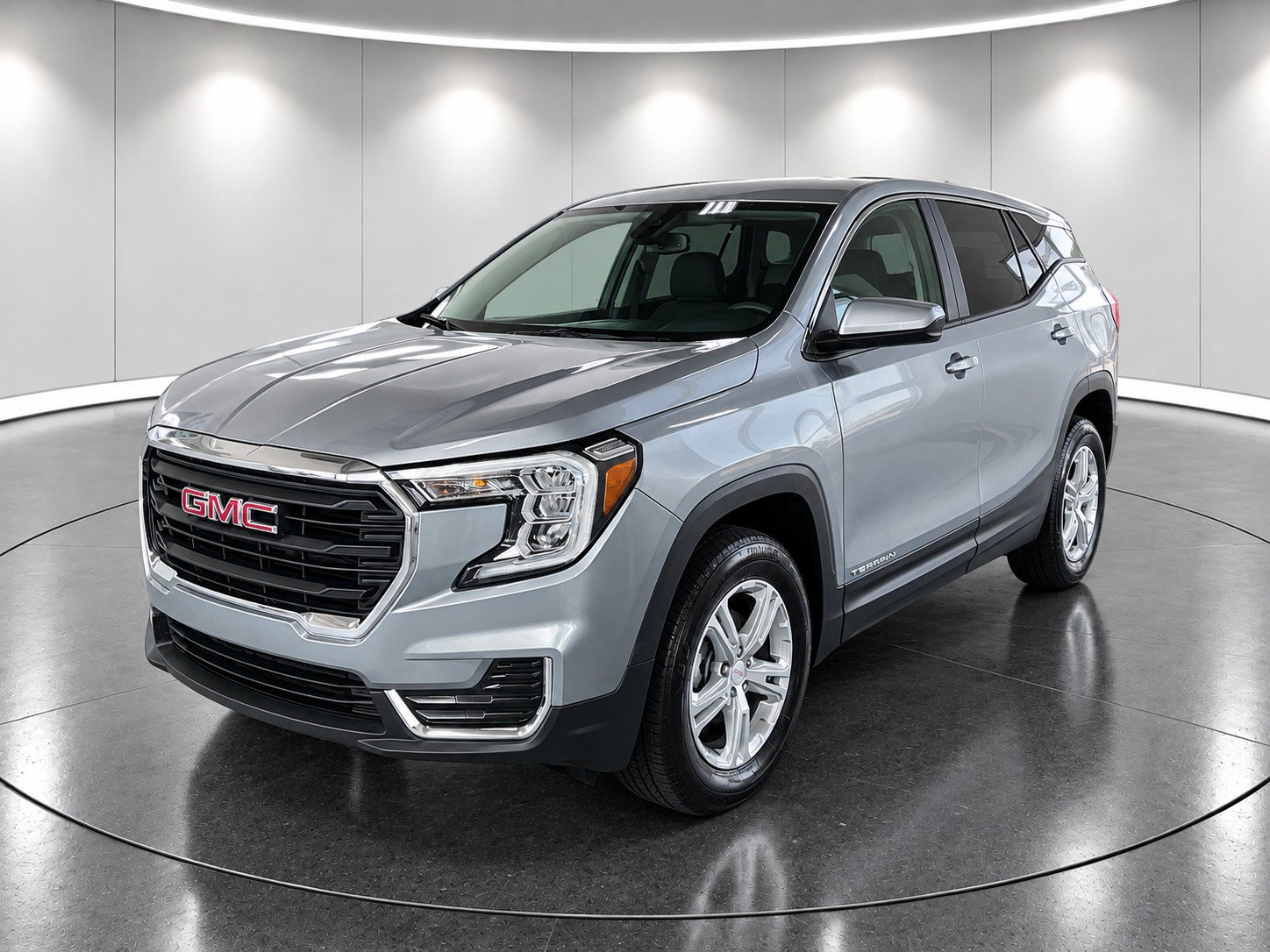 Used 2024 GMC Terrain SLE AWD/4WD image 1