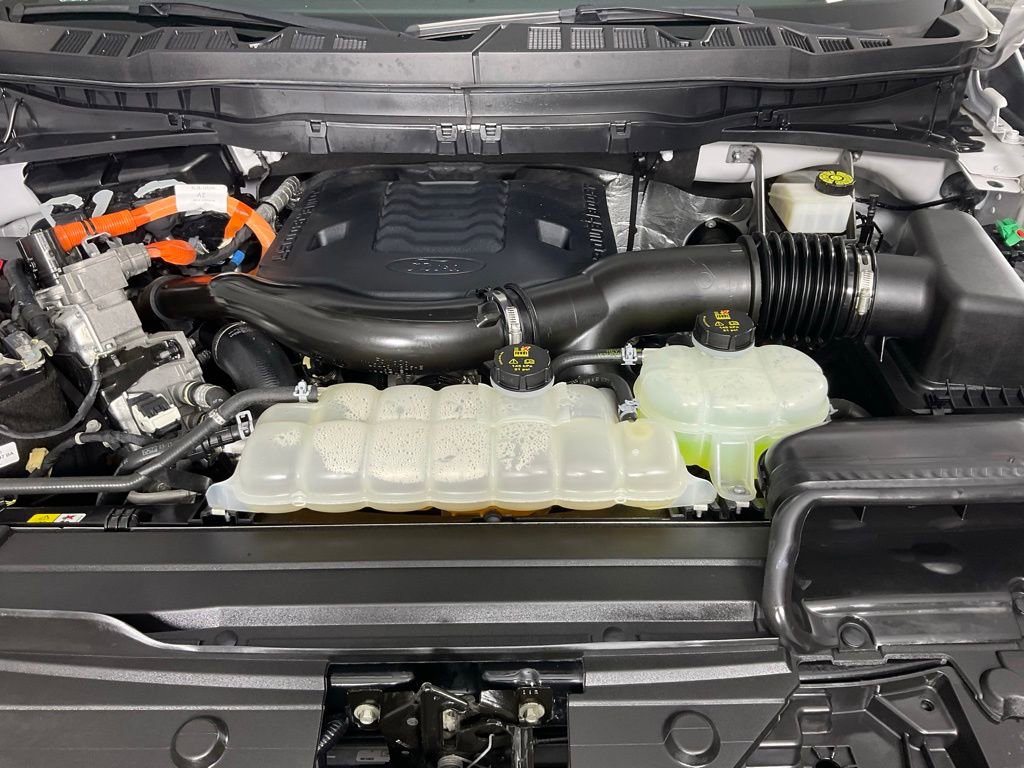 Certified 2023 Ford F150 Platinum w/ Equipment Group 701A High image 9