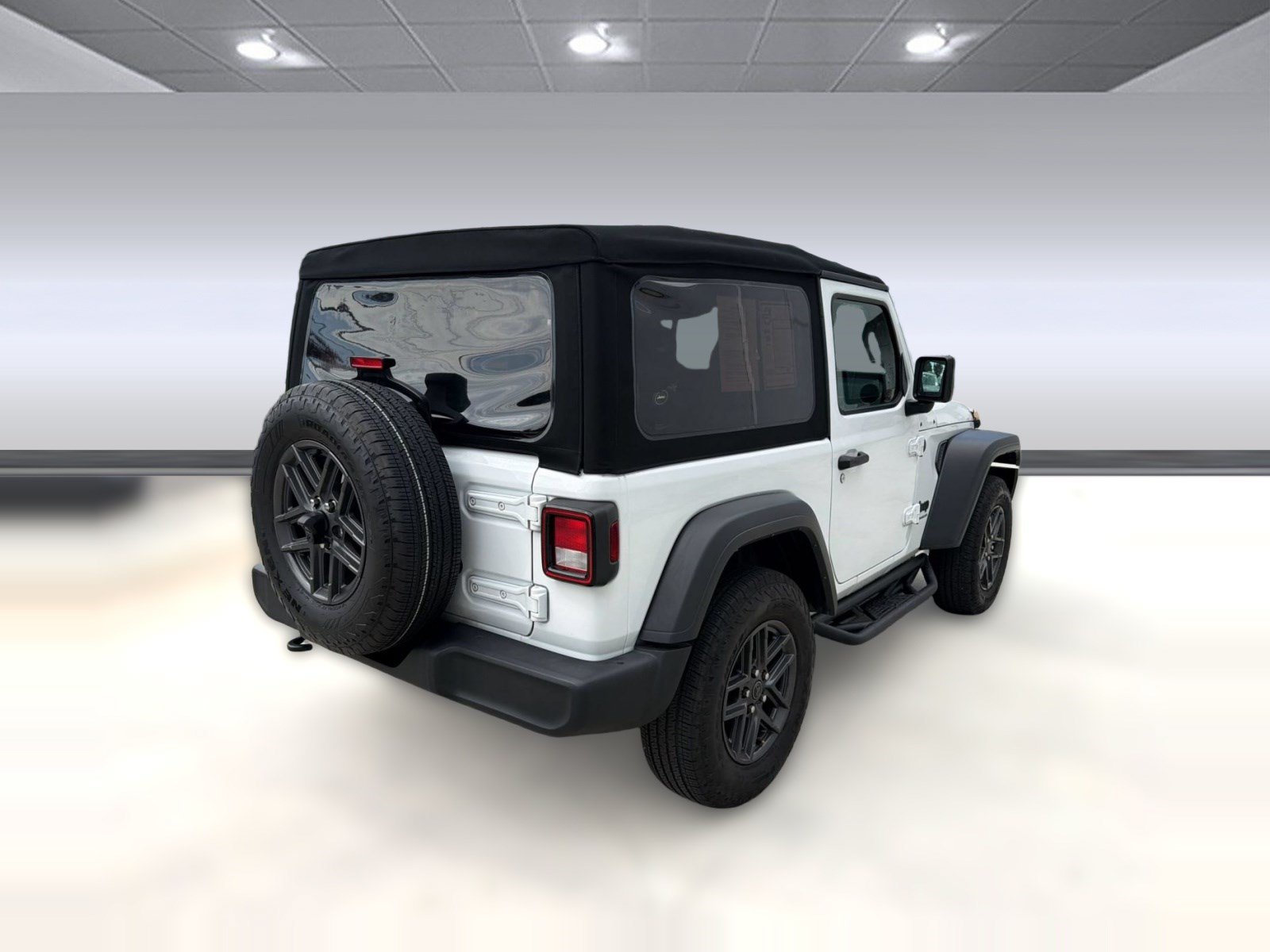 Used 2024 Jeep Wrangler Sport AWD/4WD image 9