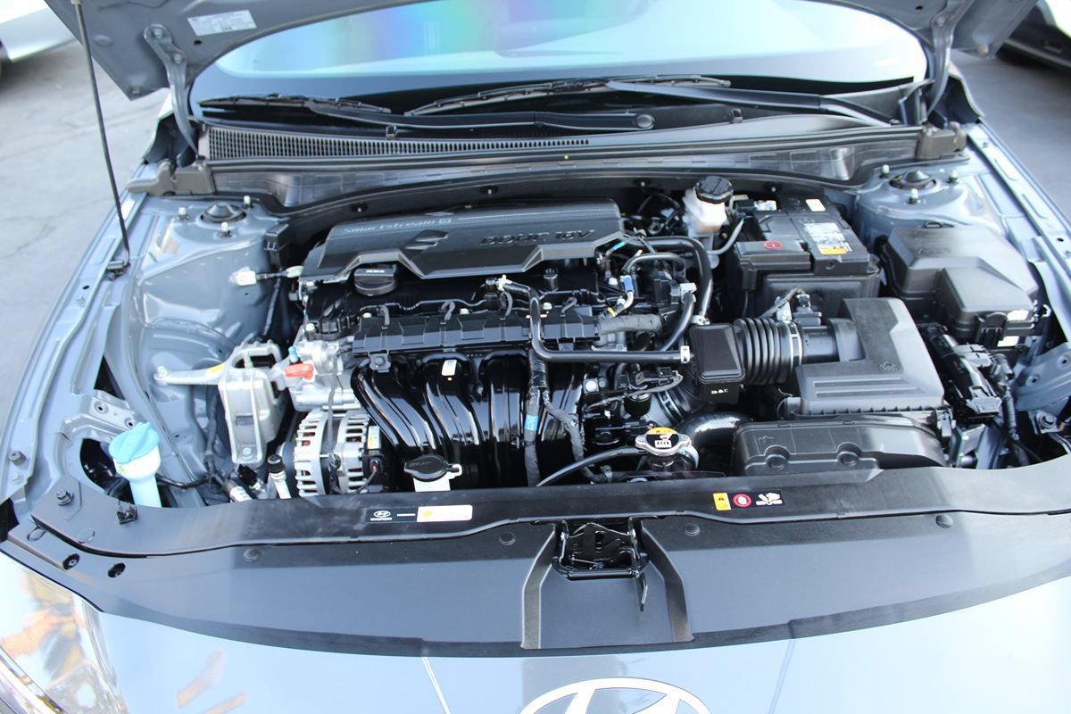 Used 2024 Hyundai Elantra SEL FWD image 29
