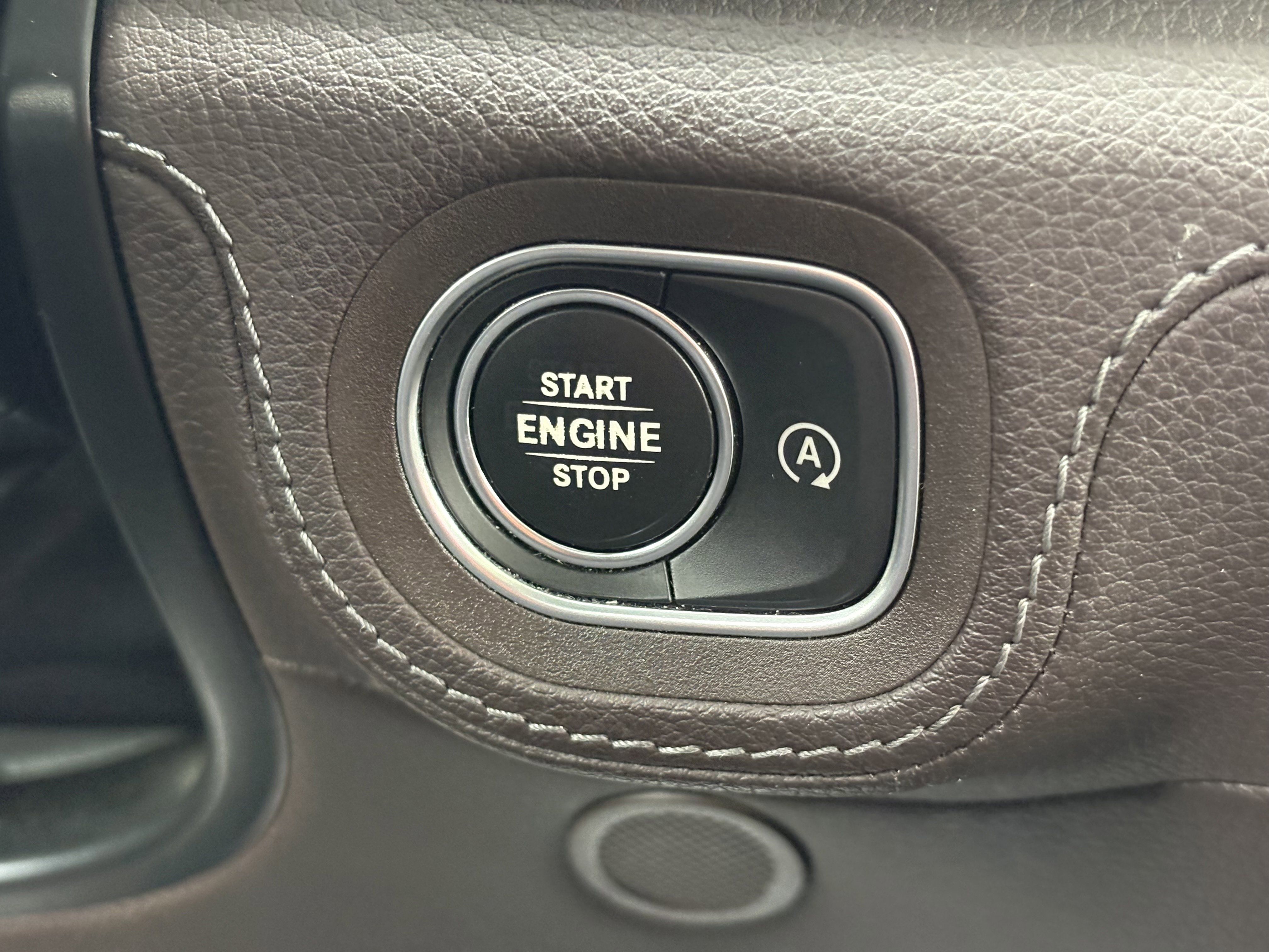 Used 2022 Mercedes-Benz GLS 450 4MATIC image 28