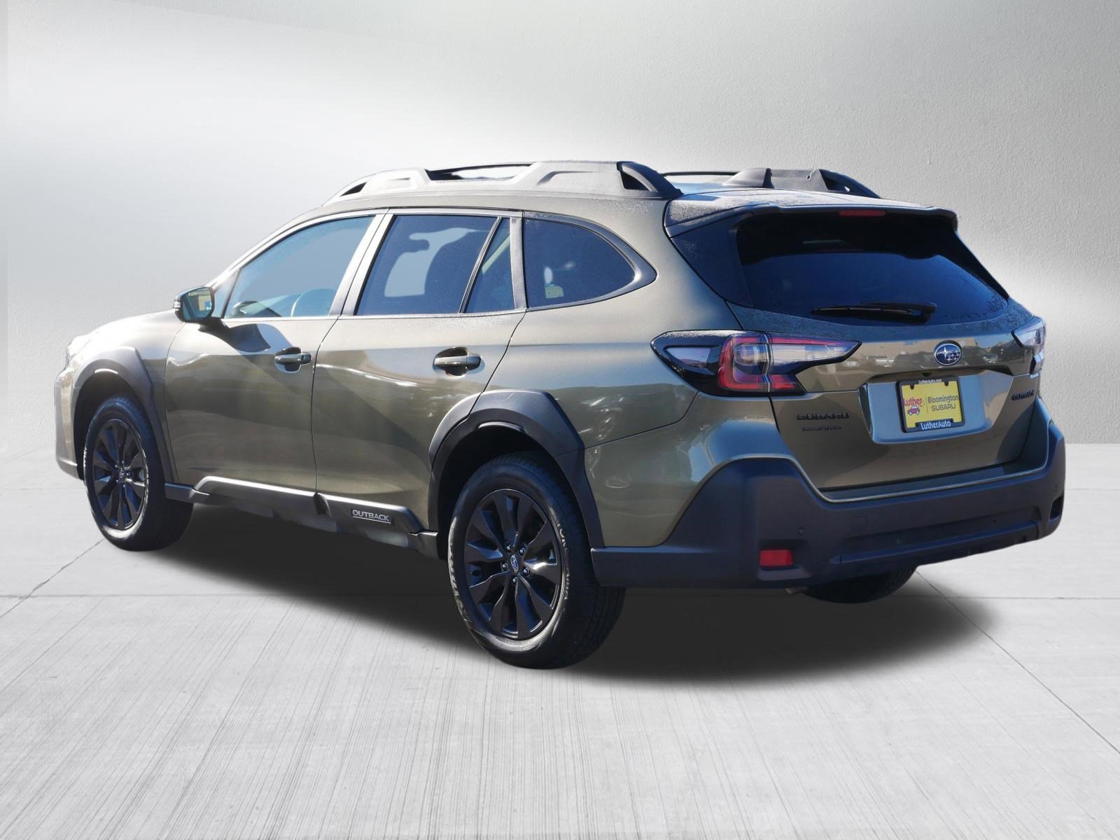 Used 2025 Subaru Outback Onyx Edition image 5