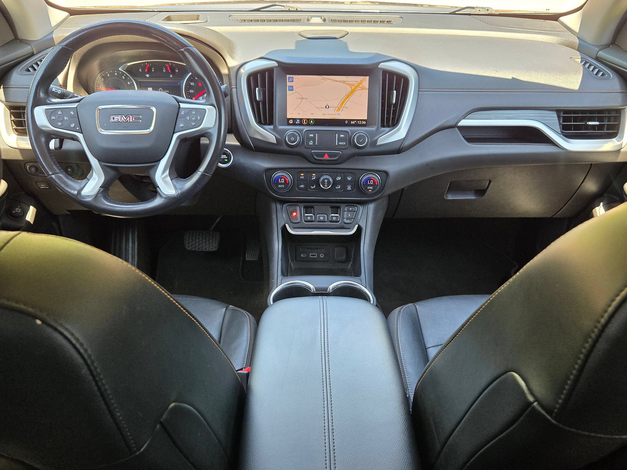 Used 2020 GMC Terrain SLT w/ Preferred Package FWD image 16