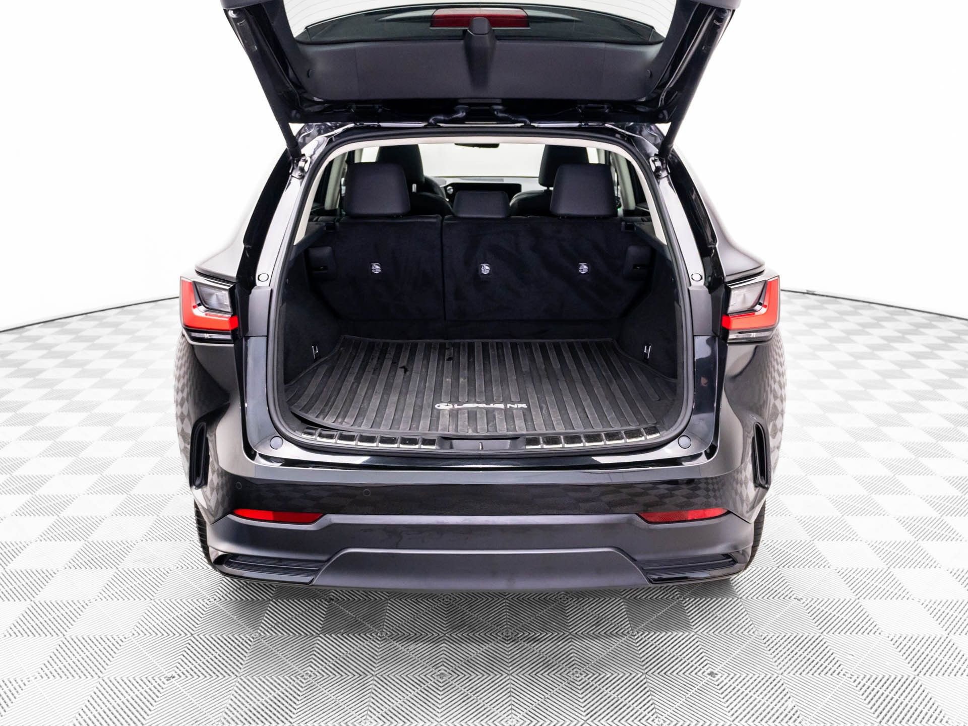 Used 2023 Lexus NX 350h AWD image 33