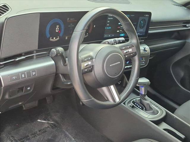 Used 2025 Hyundai Kona SEL AWD/4WD image 10