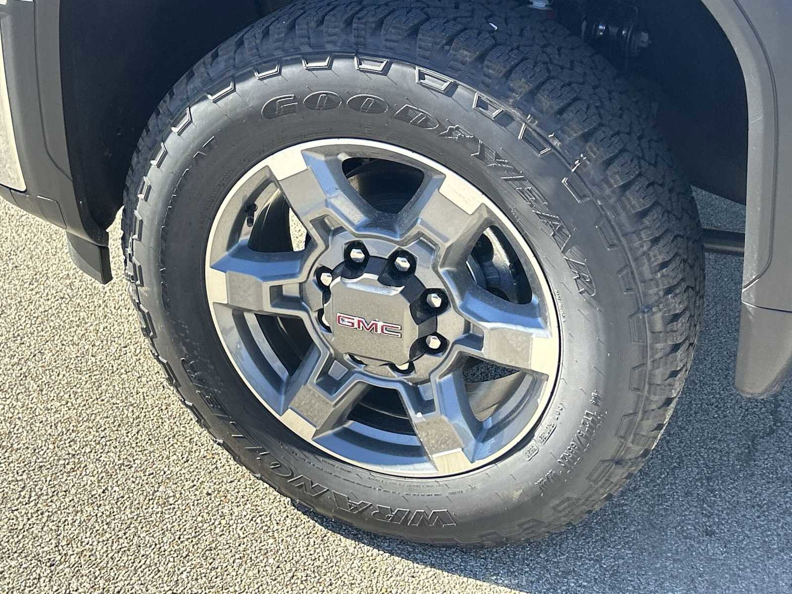 New 2026 GMC Sierra 2500 SLE image 30