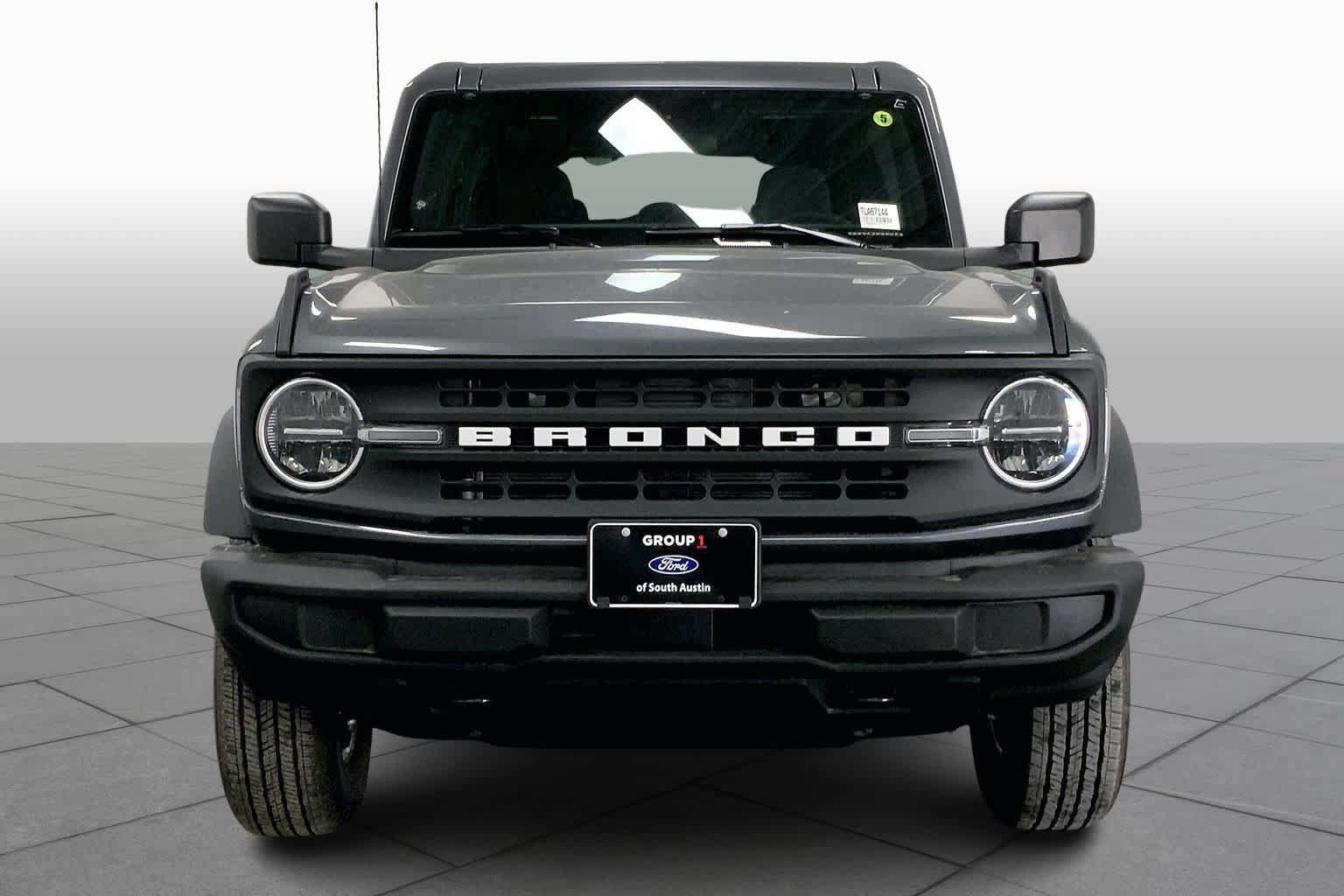 New 2026 Ford Bronco 4-Door AWD/4WD image 3