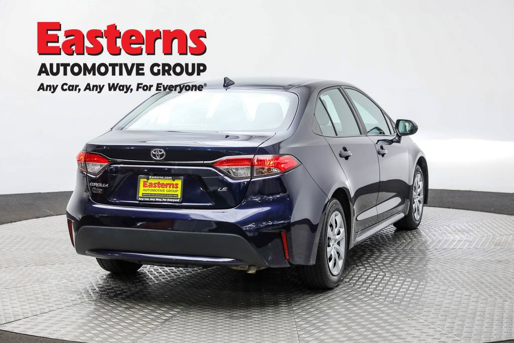 Used 2022 Toyota Corolla LE image 5