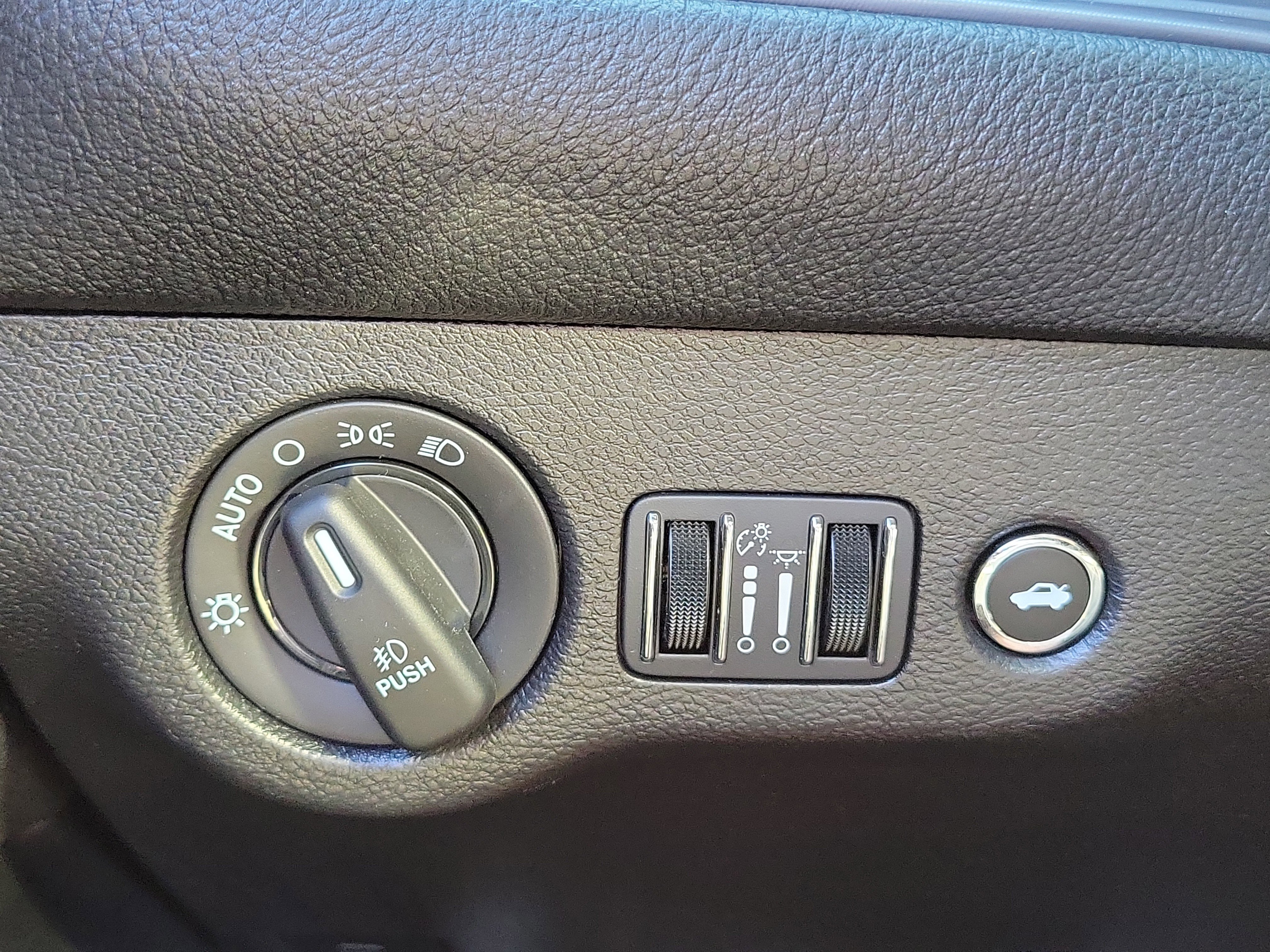 Used 2023 Dodge Challenger R/T Scat Pack image 25