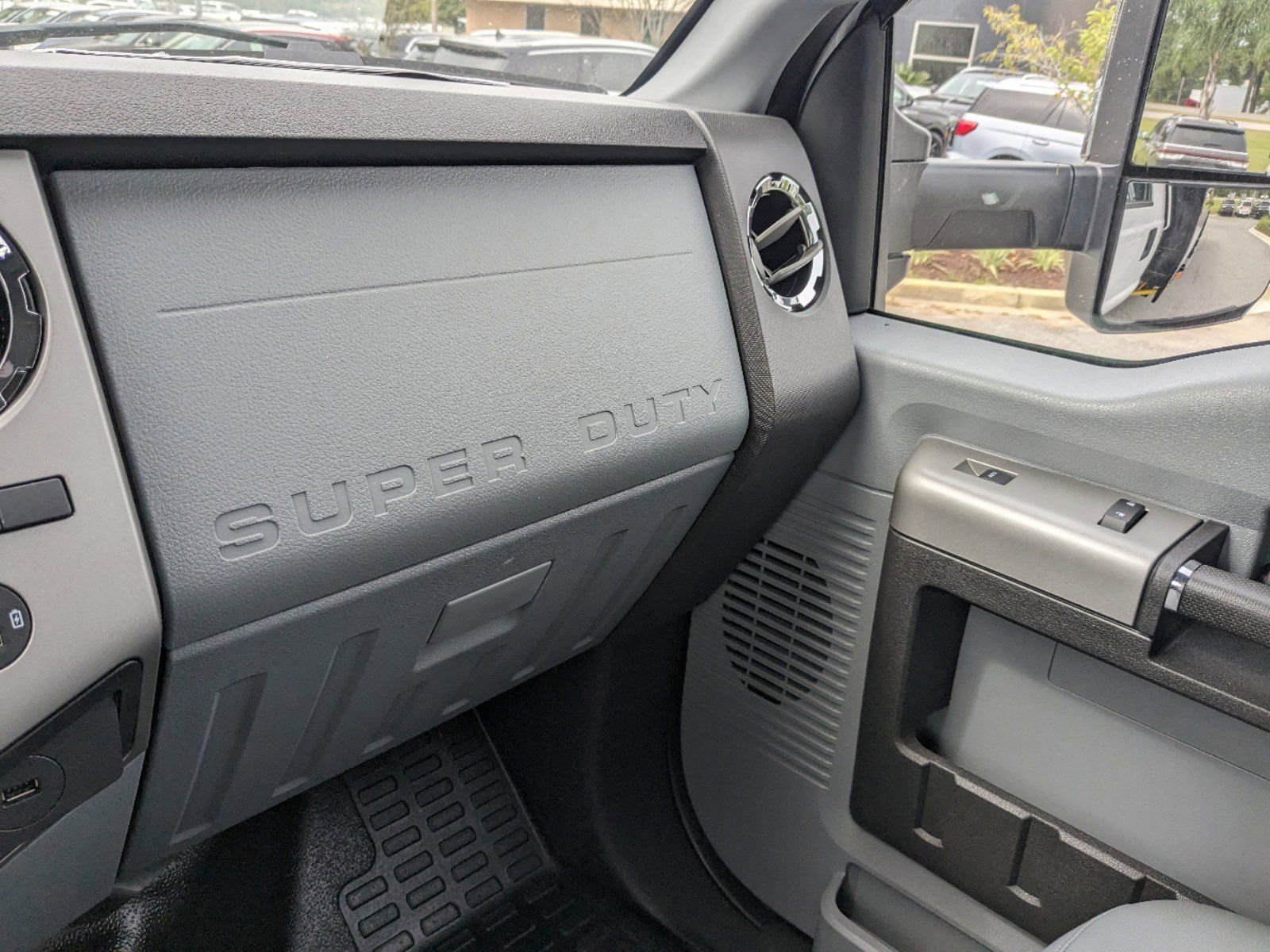 New 2025 Ford F650 2WD Regular Cab Super Duty image 14