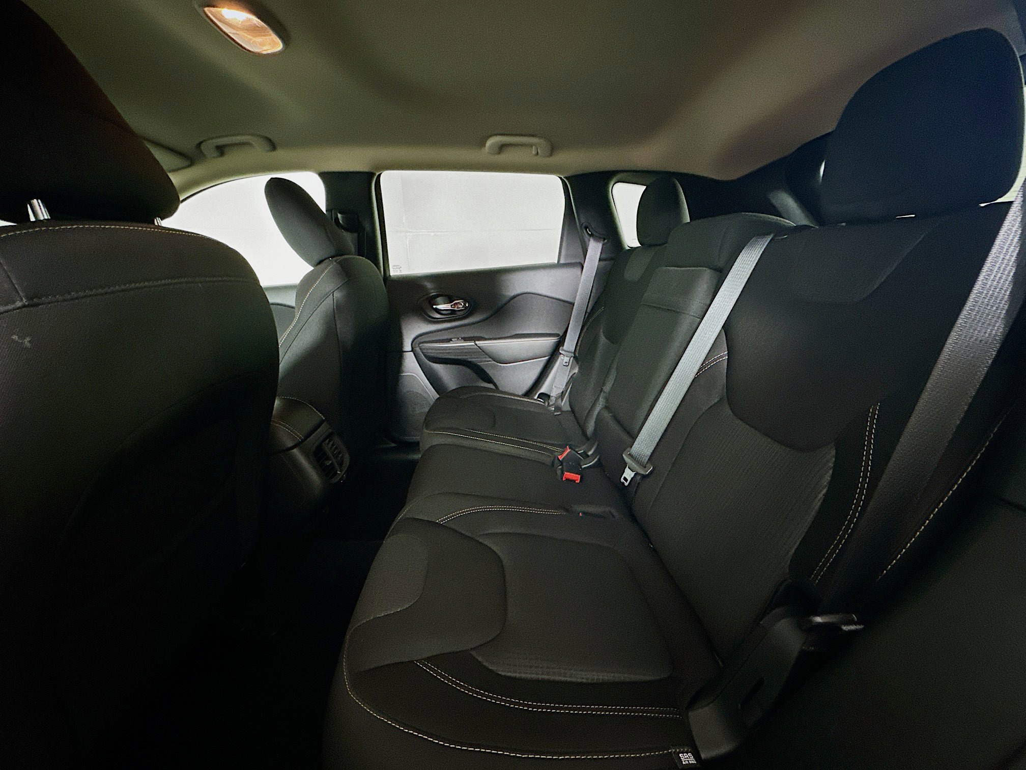 Used 2017 Jeep Cherokee Latitude image 26
