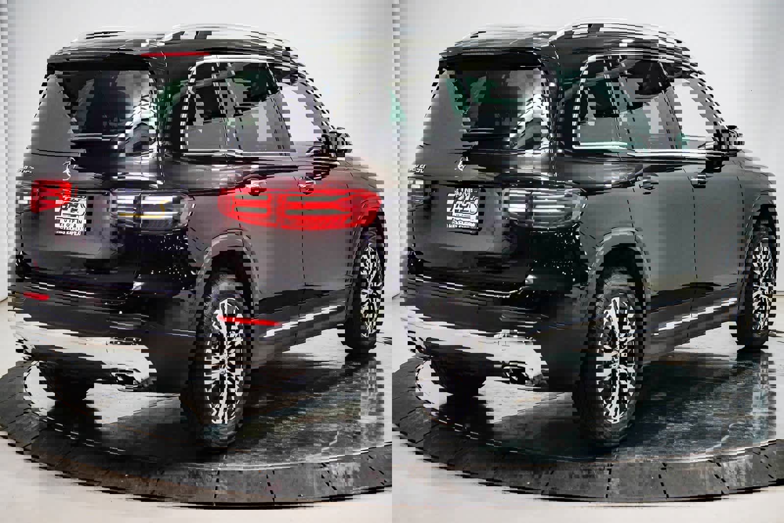 Certified 2025 Mercedes-Benz GLB 250 image 4