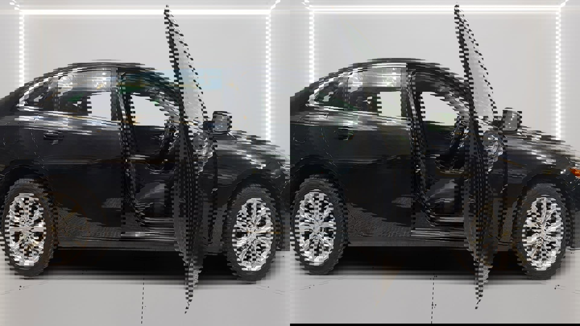 Used 2019 Chevrolet Malibu LT w/ Driver Confidence Package FWD image 17