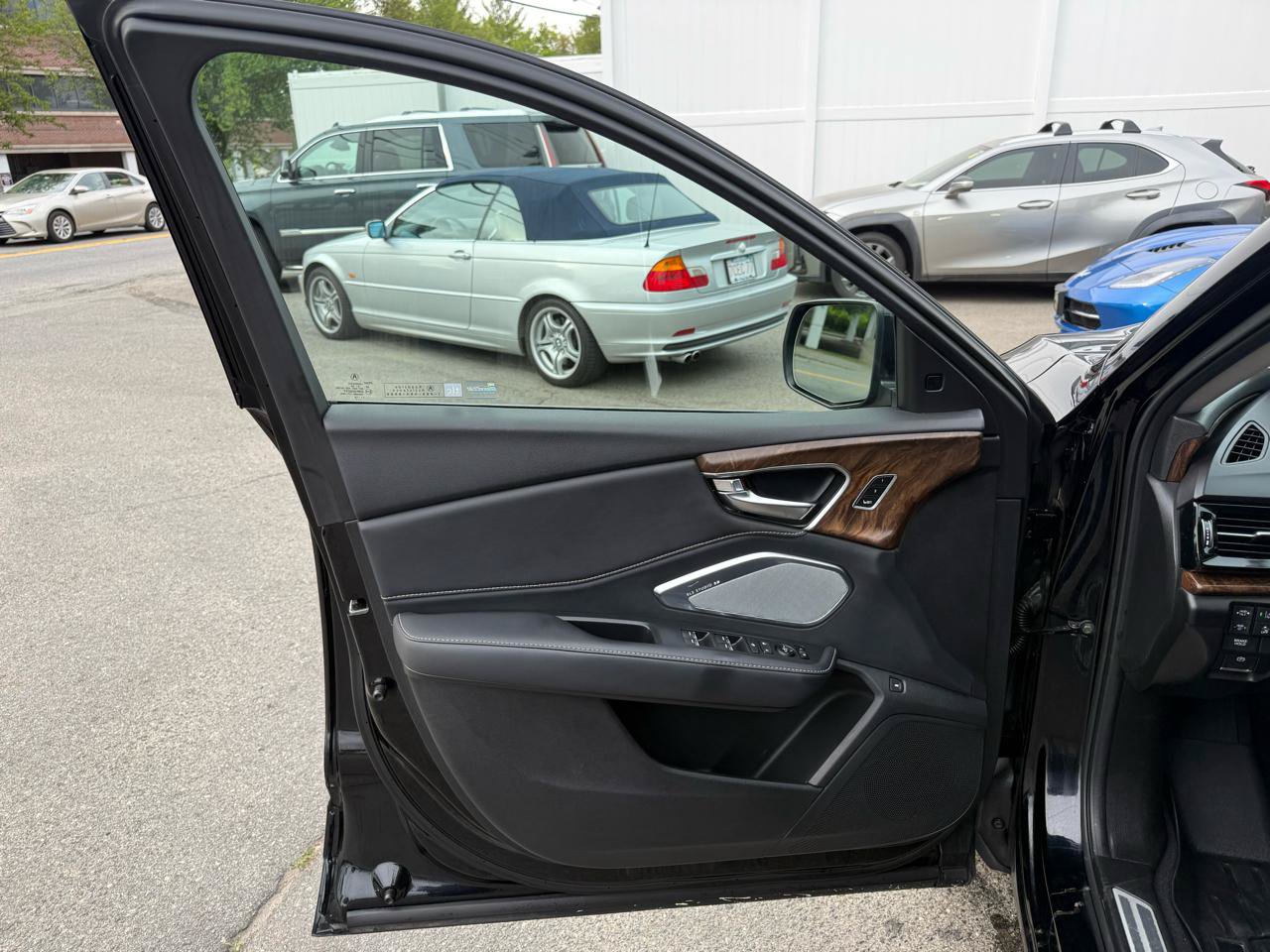 Used 2019 Acura RDX w/ Advance Package AWD/4WD image 14