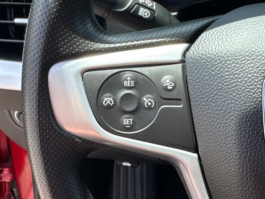 Used 2022 GMC Terrain SLE w/ Driver Convenience Package image 20