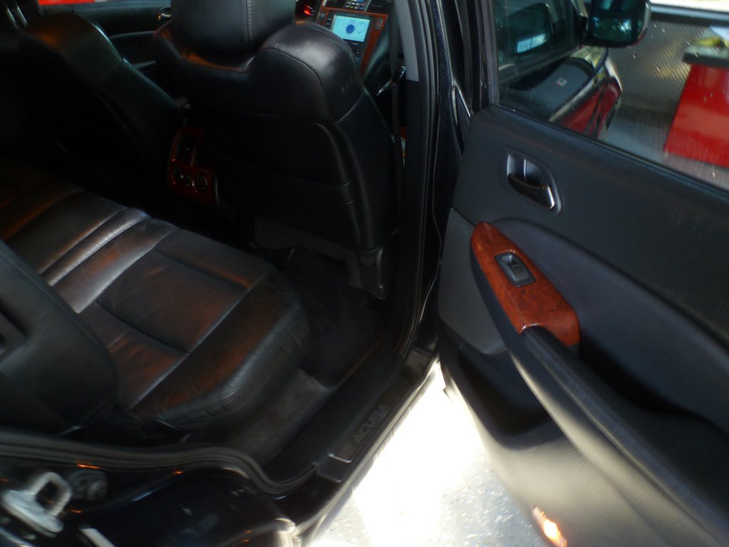 Used 2004 Acura MDX Touring AWD/4WD image 16