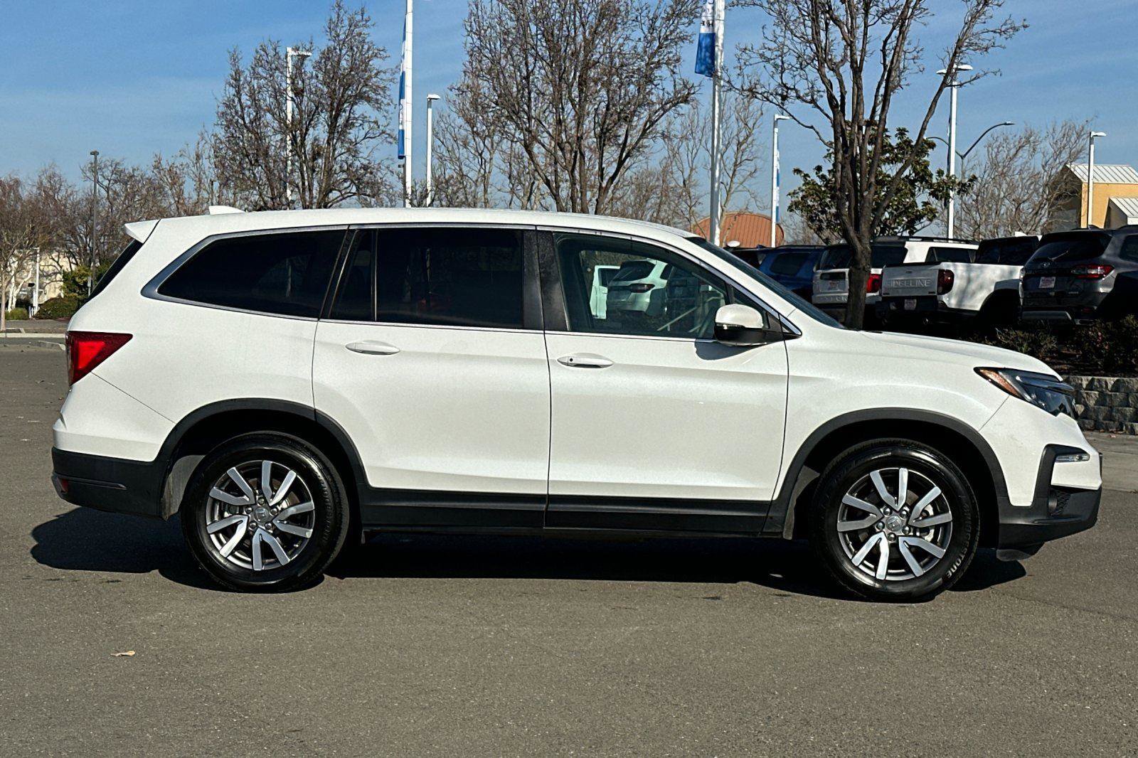 Used 2020 Honda Pilot EX image 3