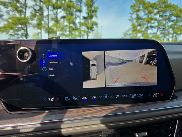 Used 2025 Chevrolet Suburban Premier image 24