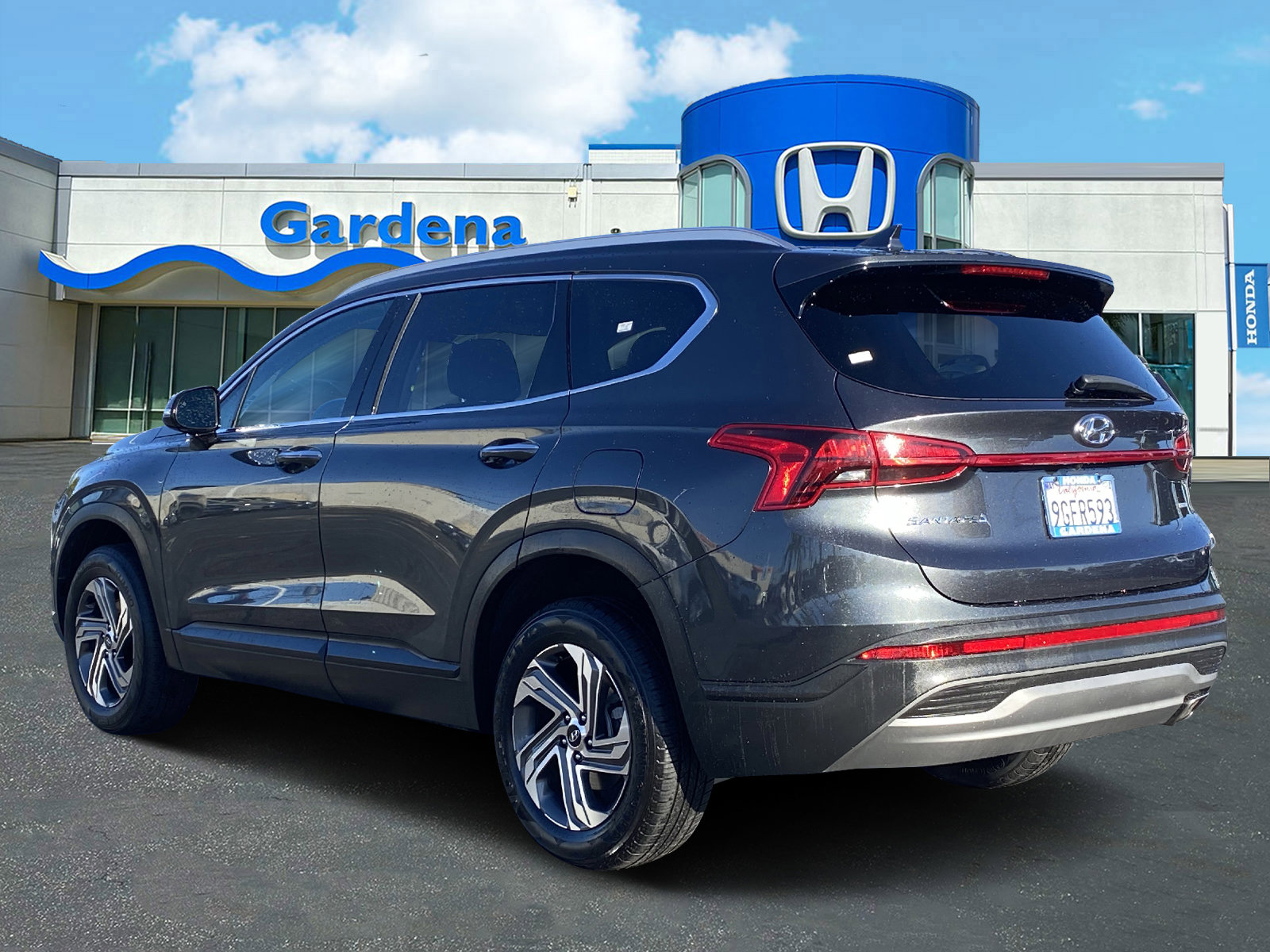 Used 2023 Hyundai Santa Fe SEL image 4