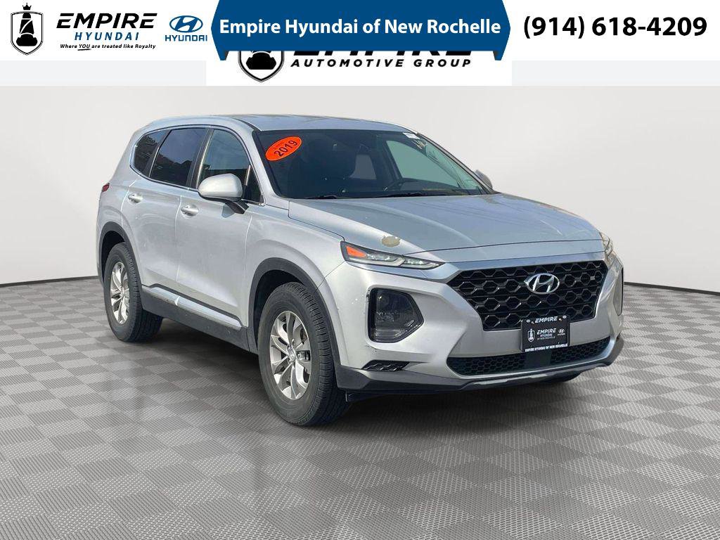 Used 2019 Hyundai Santa Fe SE video 1
