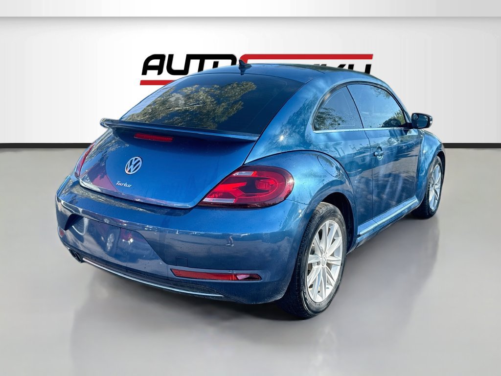 Used 2019 Volkswagen Beetle 2.0T SE FWD image 7