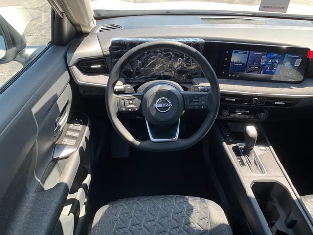New 2026 Nissan Kicks SV w/ Interior Electronics Package AWD/4WD image 16