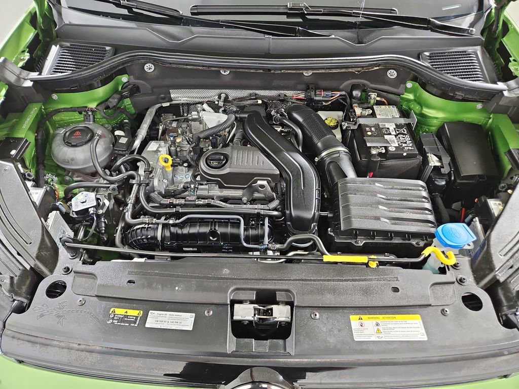 Used 2025 Volkswagen Taos SE FWD image 21