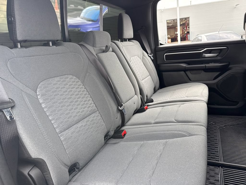 Used 2025 RAM 1500 Big Horn AWD/4WD image 33