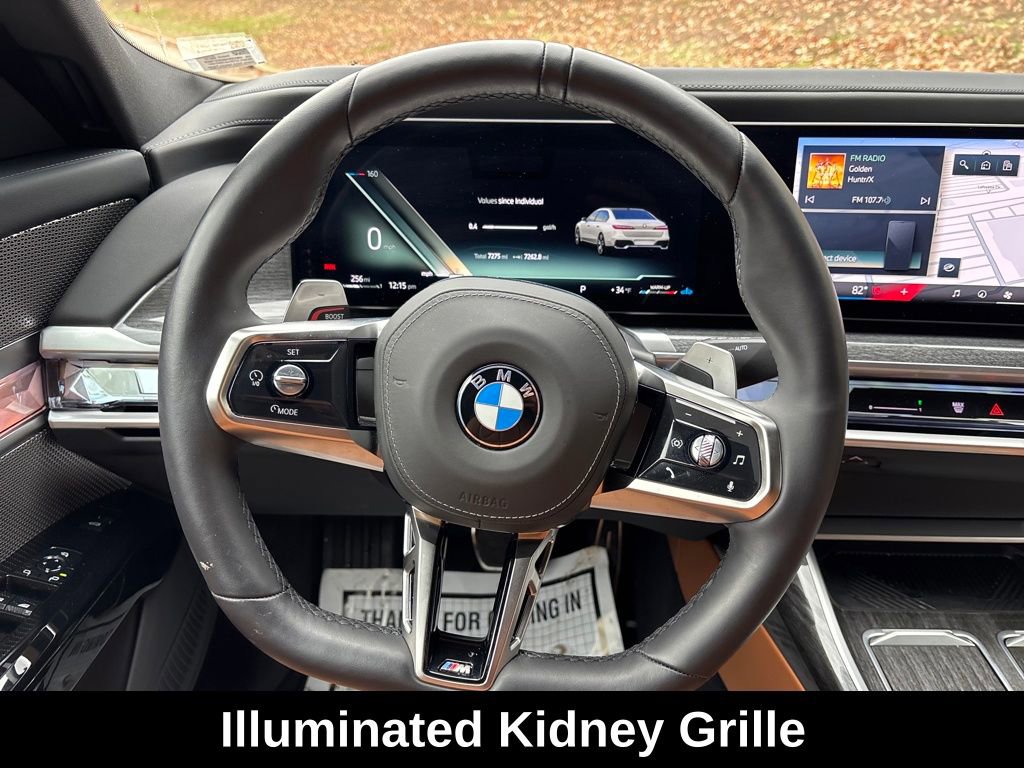 Used 2025 BMW 740i xDrive image 18