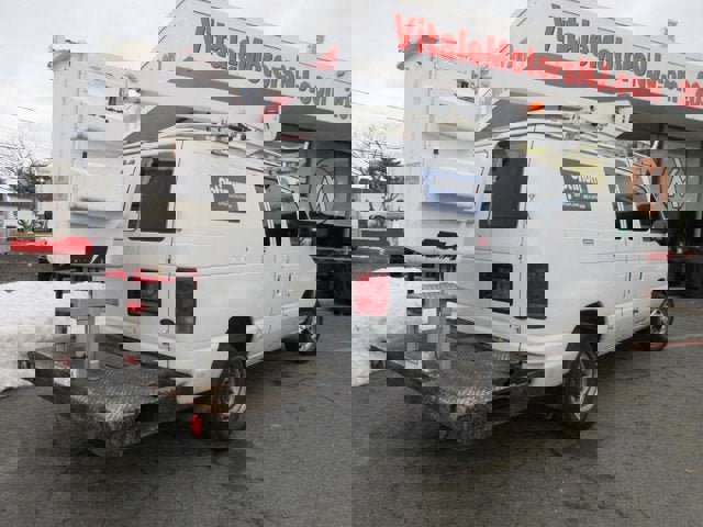 Used 2007 Ford E-350 and Econoline 350 Super Duty RWD image 6