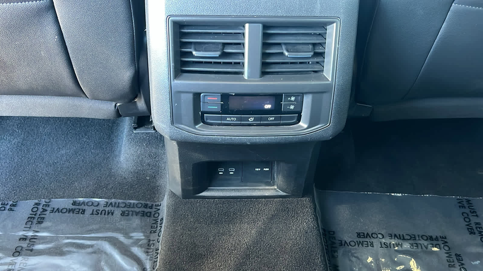 Used 2022 Volkswagen Atlas SE image 25