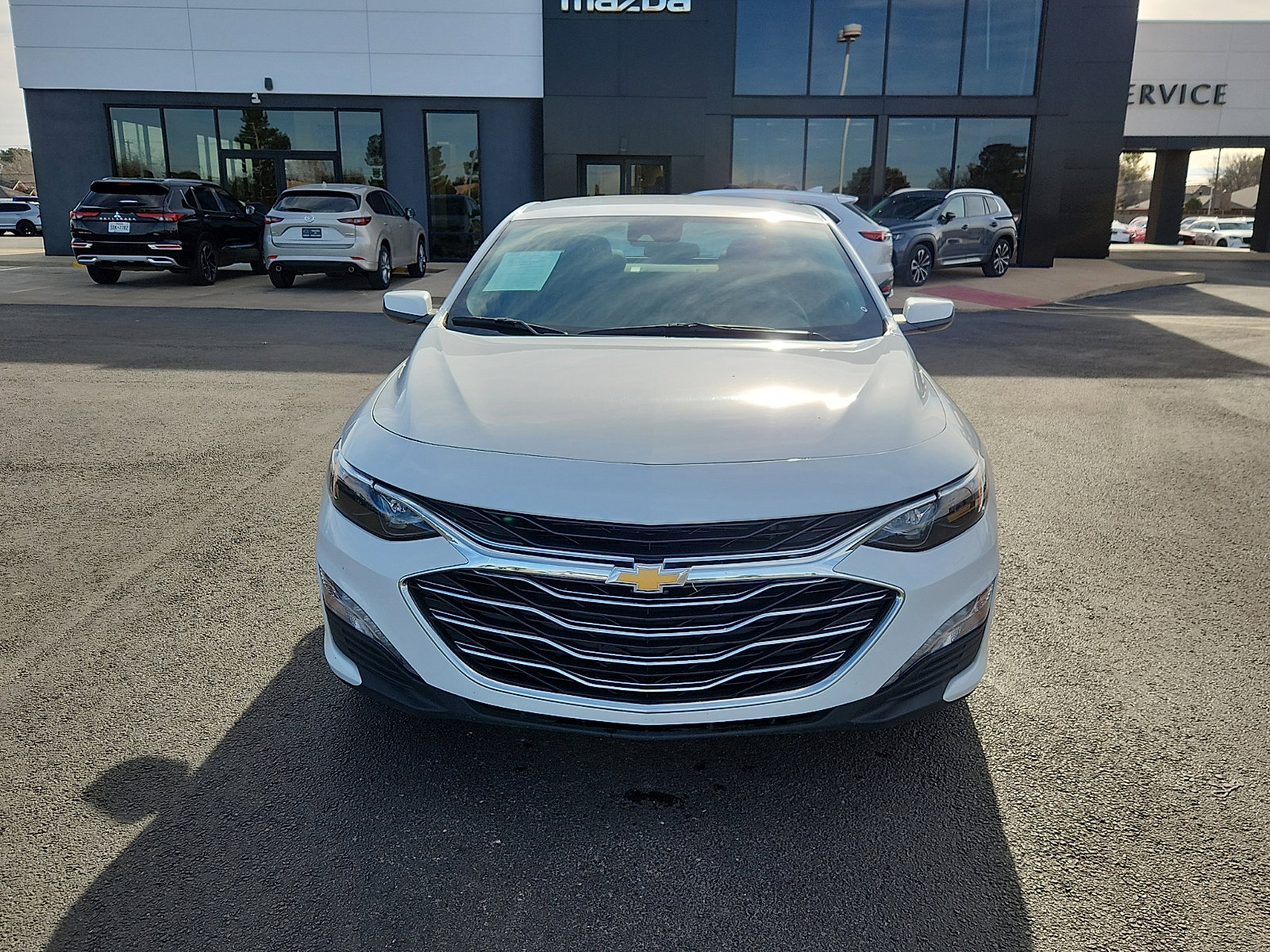 Used 2024 Chevrolet Malibu LT image 2