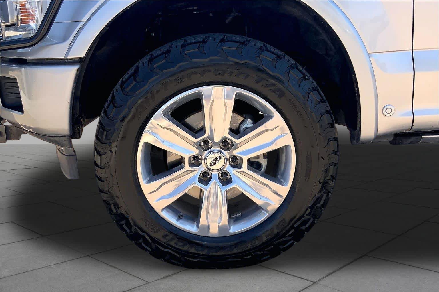 Used 2020 Ford F150 Platinum w/ Equipment Group 701A Luxury AWD/4WD image 10